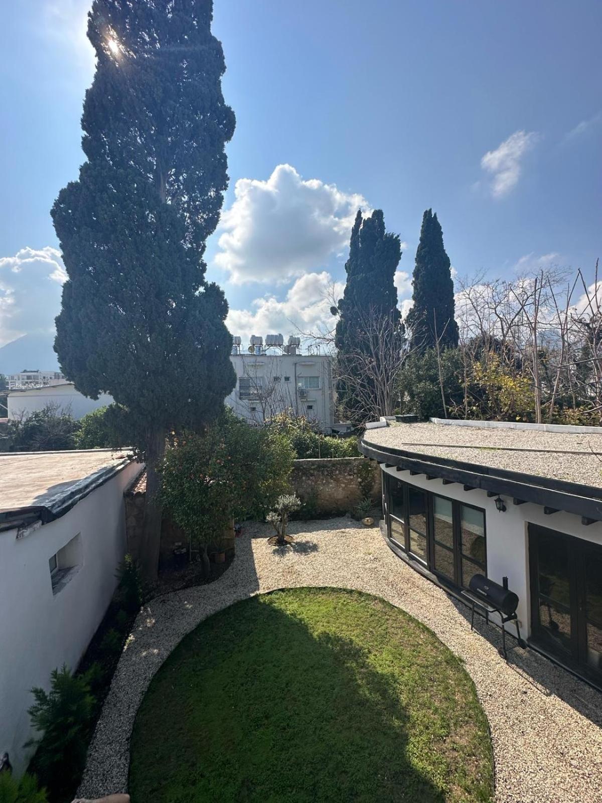 Olive House Villa ไคริเนีย ภายนอก รูปภาพ